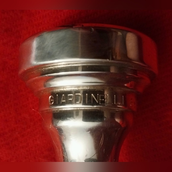 Giardinelli 6 1/2 AL-L Large Shank Trombone Mouthpiece Brass Instrument Part - Picture 3 of 5